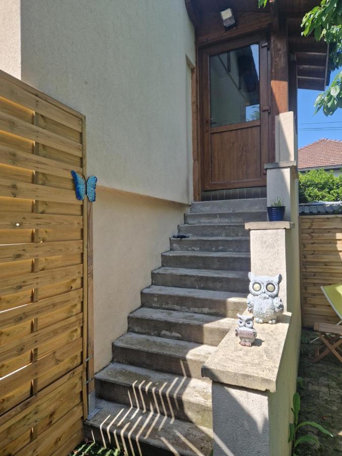 Appartement Independant Dans Maison Avec Jardinet, Au Calme Serezin-du-Rhone Exterior photo